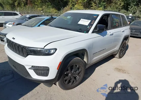 2025 Jeep Grand Cherokee Altitude 4X4 z USA, uszkodzony, nr VIN 1C4RJHAGXS8656967